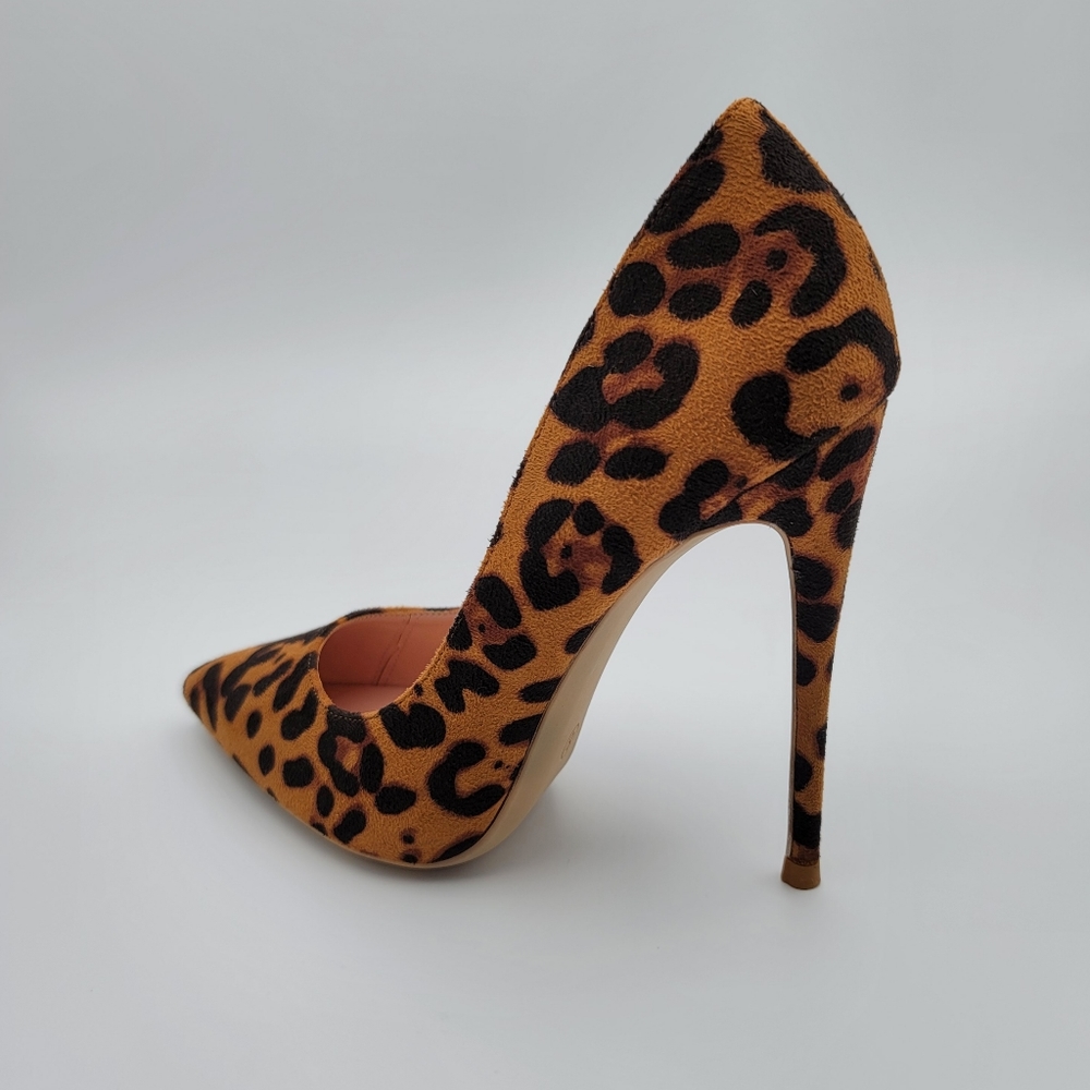 Leopard Pumps